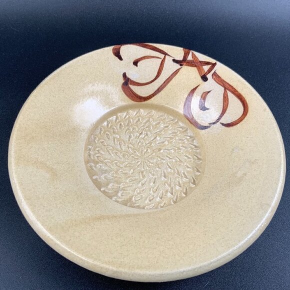 Contemporary Pottery LTD USA Handmade Garlic / Ginger Grater Plate - Picture 2 of 5